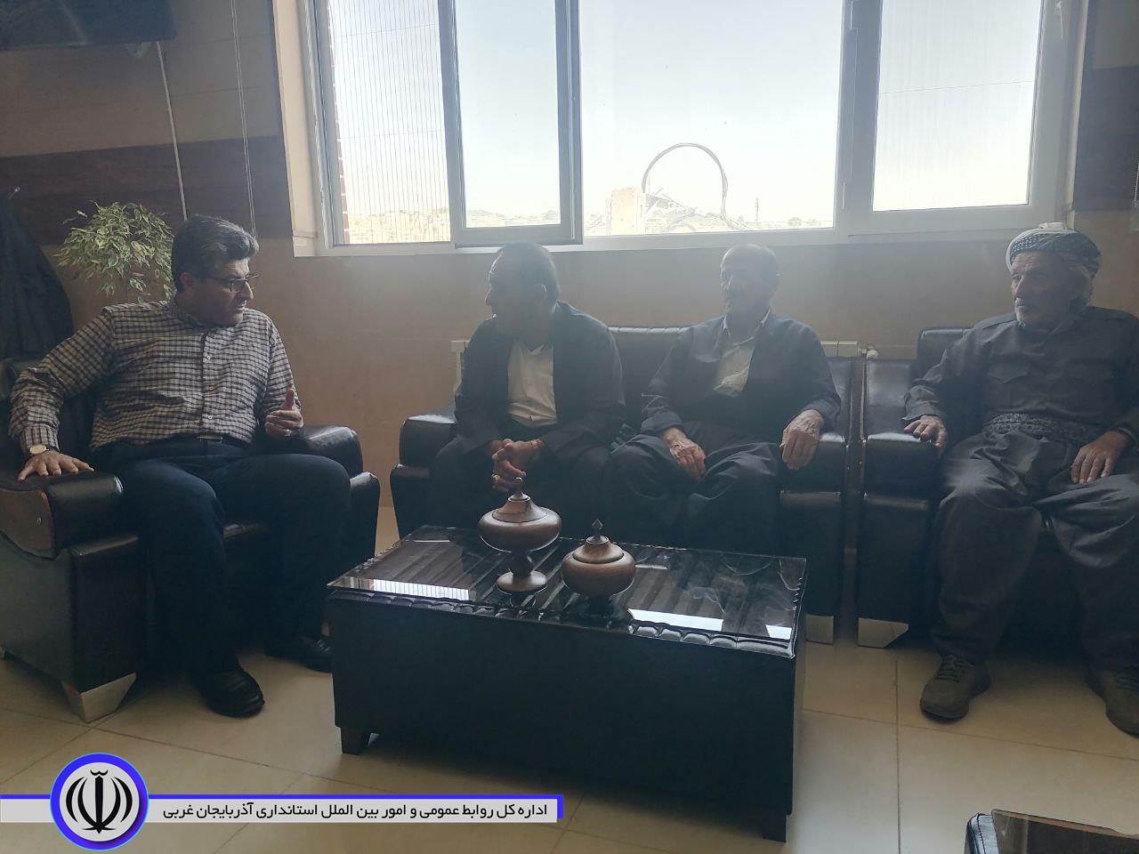 دیدار شورا و جمعی از اهالی روستای "شیلمان" با فرماندار میرآباد