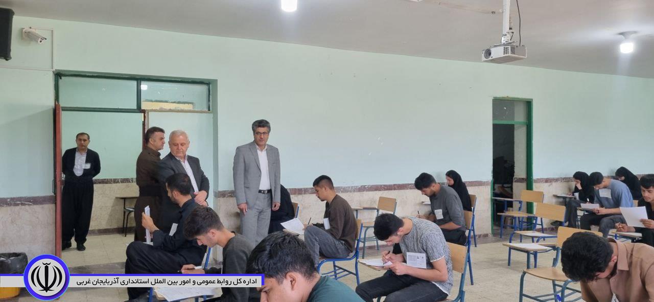بازدید فرماندار میرآباد از محل برگزاری امتحانات نهایی شهرستان