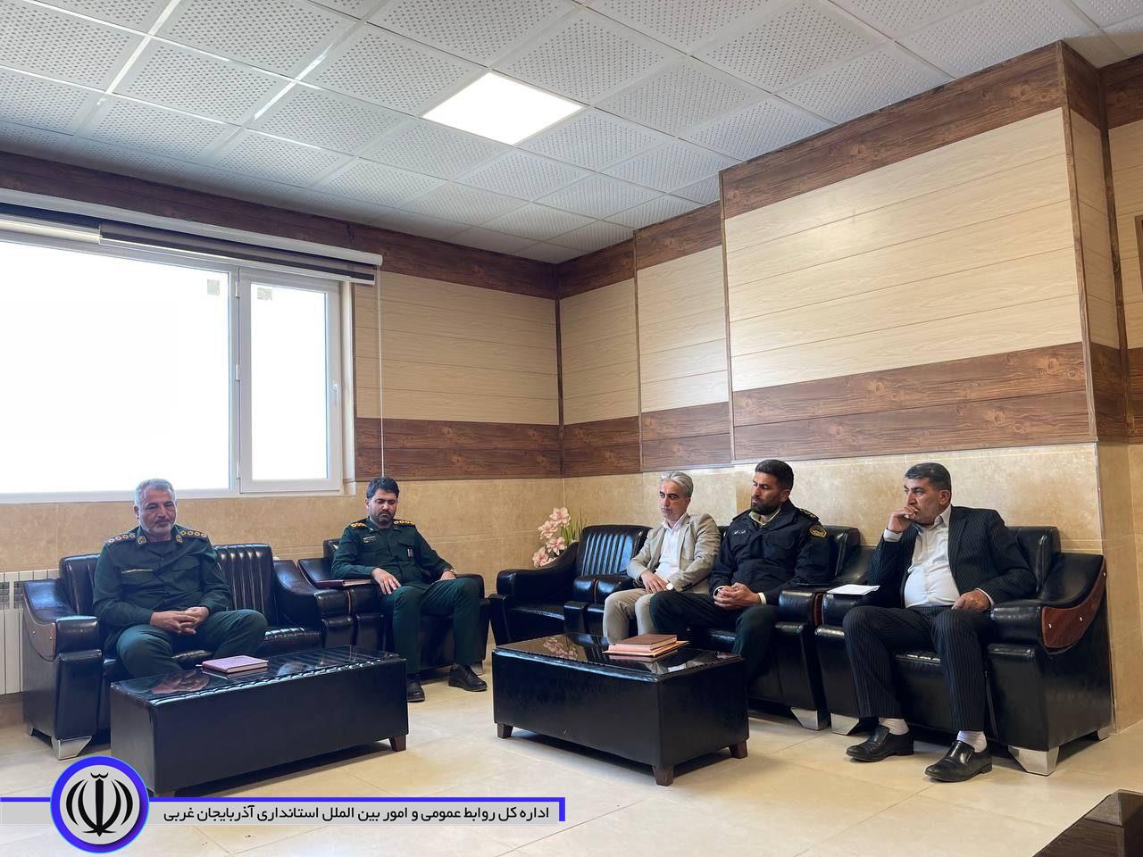 برگزاری جلسه هماهنگی و تبادل نظر در خصوص پیشگیری از وقوع حوادث و جرایم در چهارشنبه آخر سال و تعطیلات نوروزی
