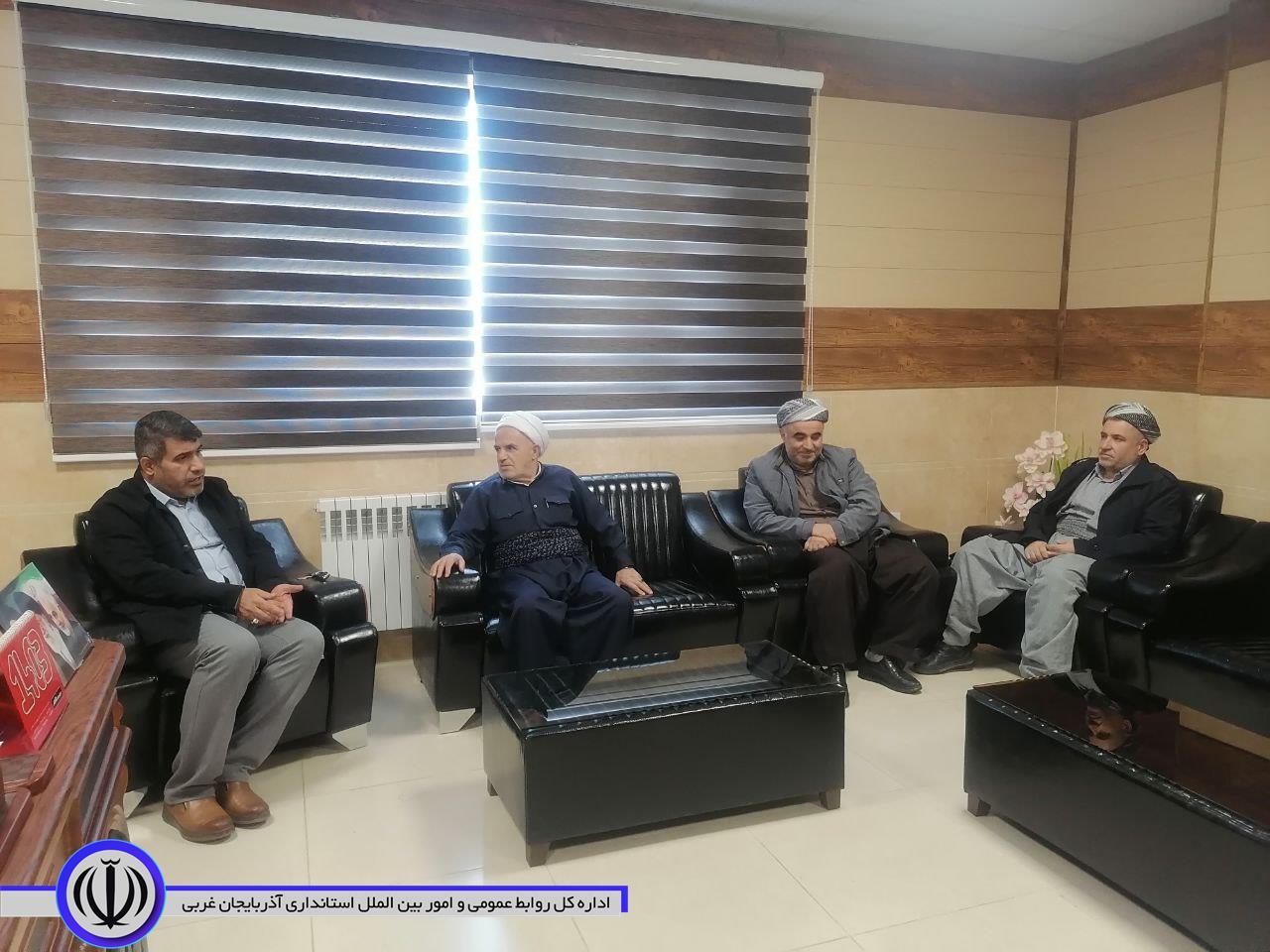 دیدار نوروزی امام جمعه و جمعی از روحانیون معزز شهرستان با فرماندار میرآباد