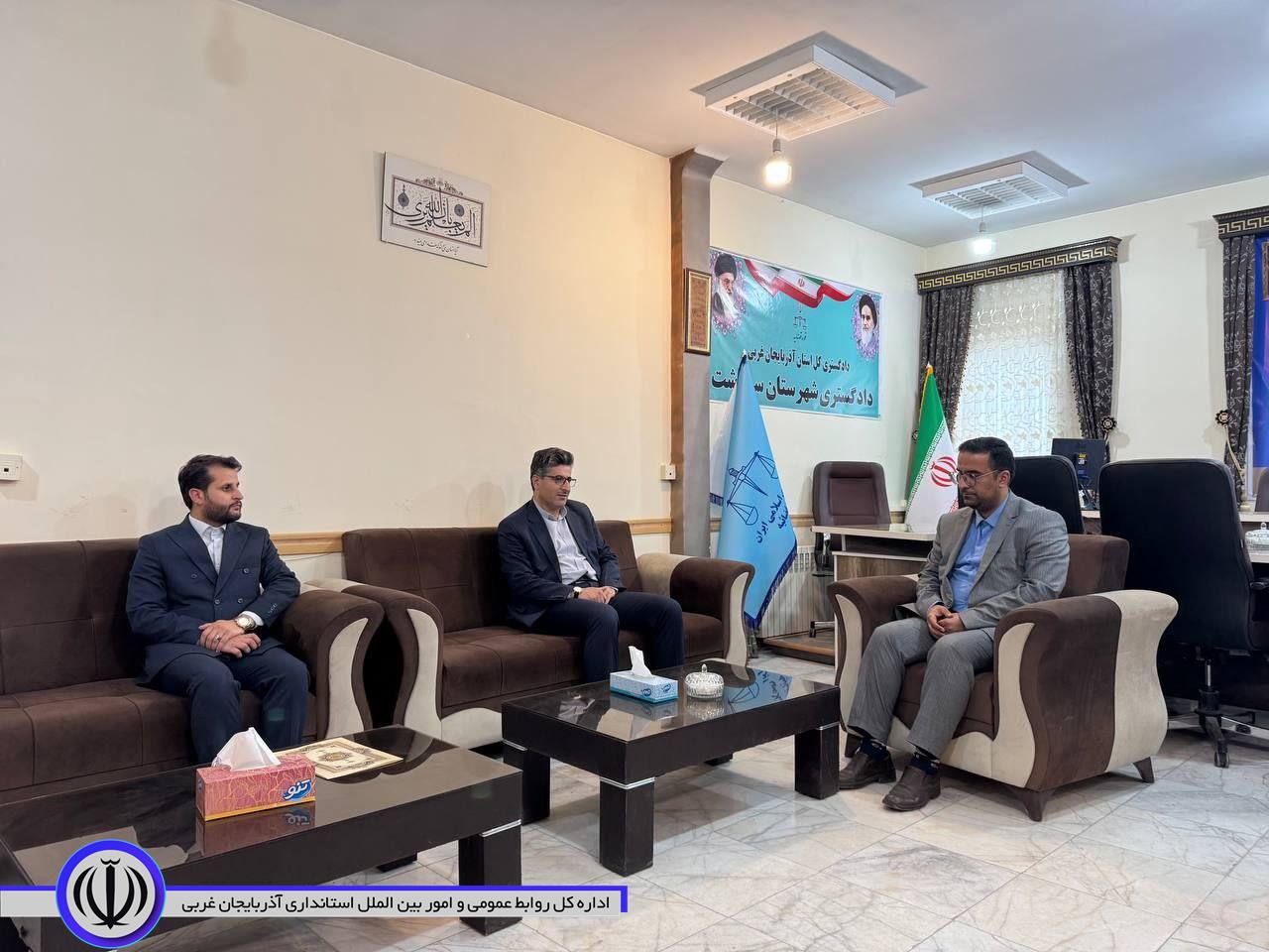 دیدار فرماندار شهرستان میرآباد با رئیس دادگستری و تبریک انتصاب ایشان