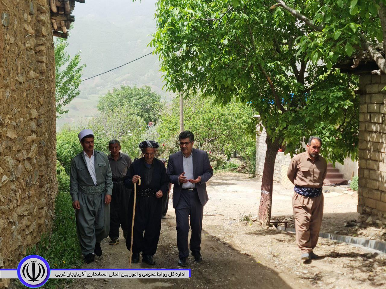 بازدید فرماندار میرآباد از روستای "گومان" و روستای "نیسک آباد"