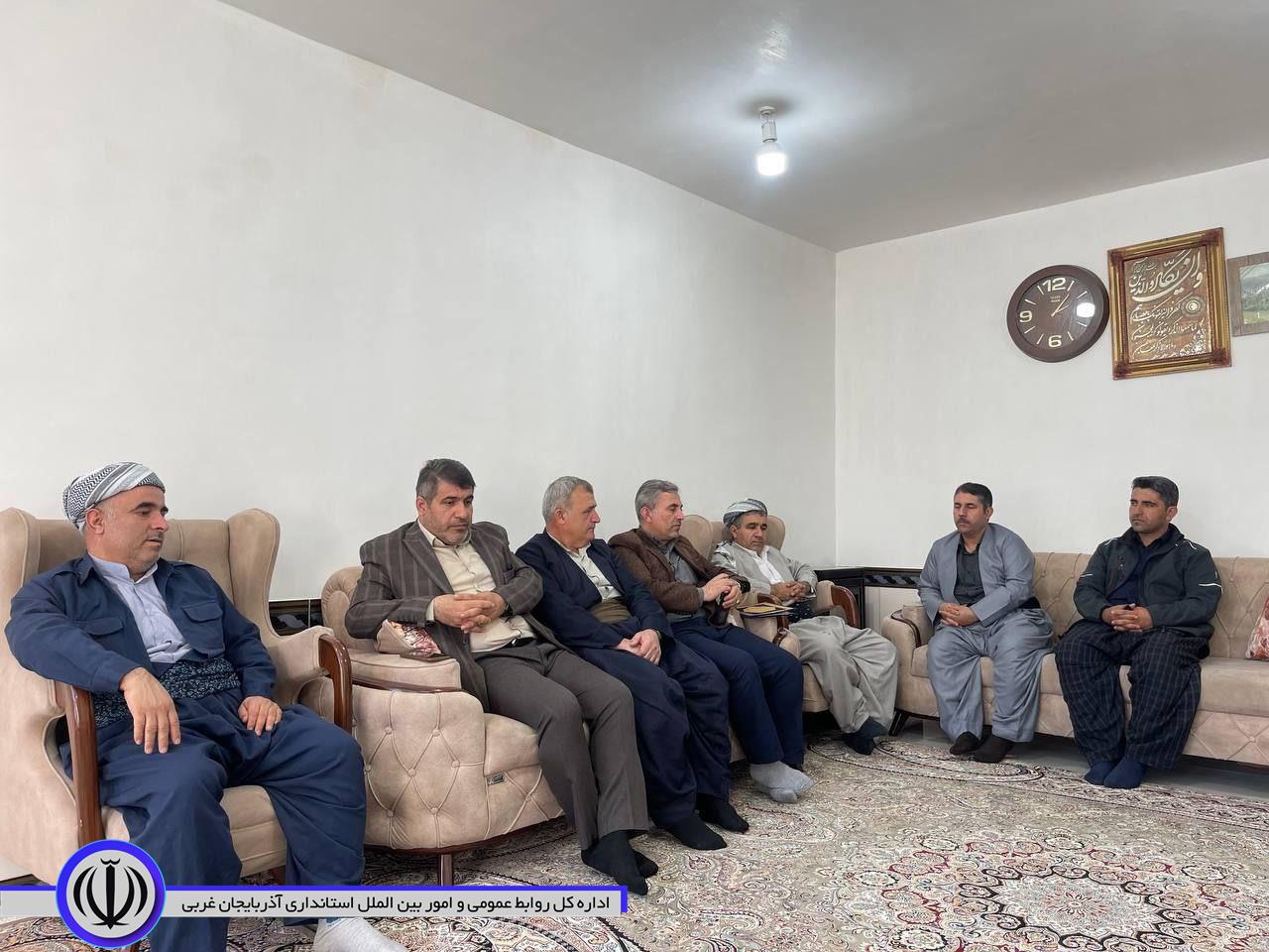 تکریم خانواده معظم شهدا