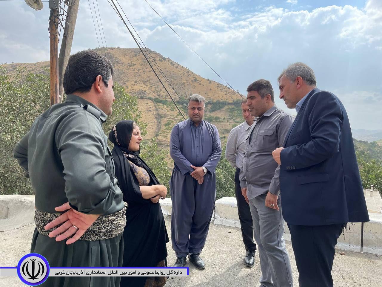 دیدار و سرکشی از خانواده های شهید روستای داود آباد