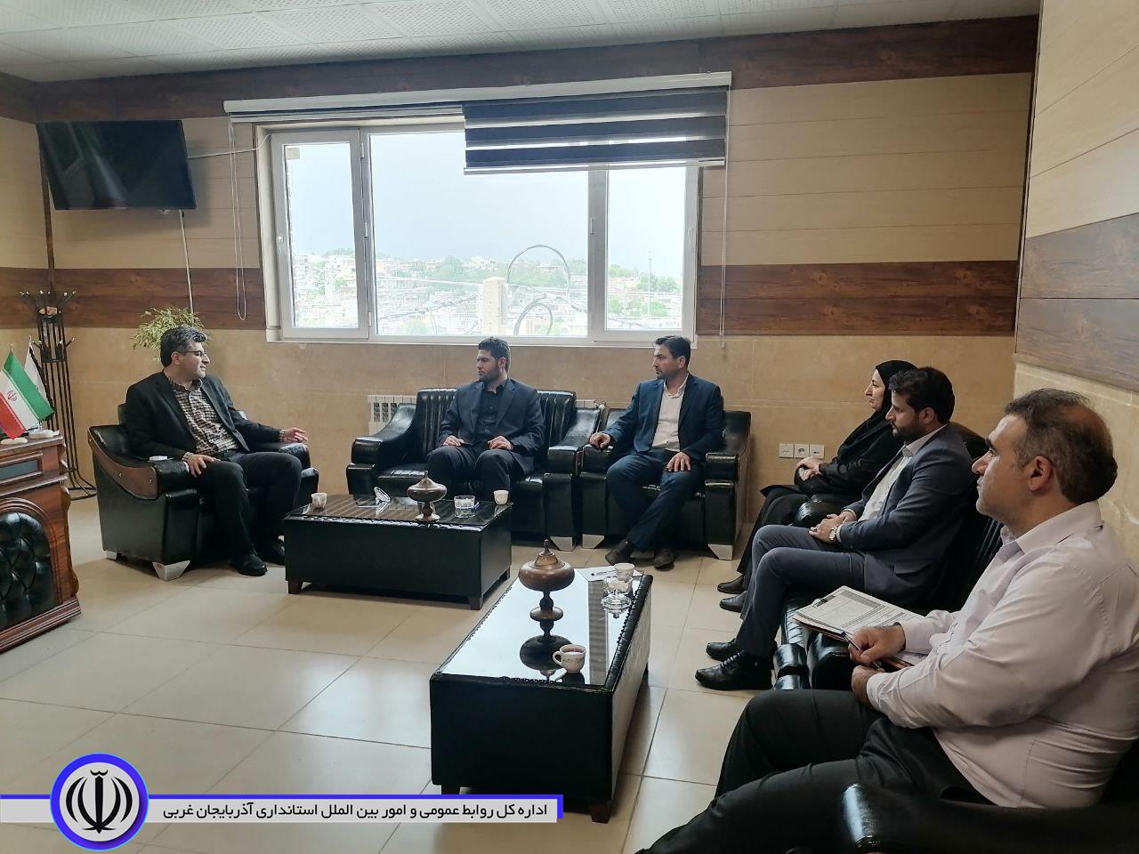 در این نشست فرماندار میرآباد با بیان اینکه شهرستان میرآباد قطب ایثار و مقاومت می باشد، بر اقدام و اهتمام ویژه در پاسداشت رشادت و ایثارگری های مردم شهرستان تأکید کرد و همکاری و هماهنگی دستگاه های اجرا