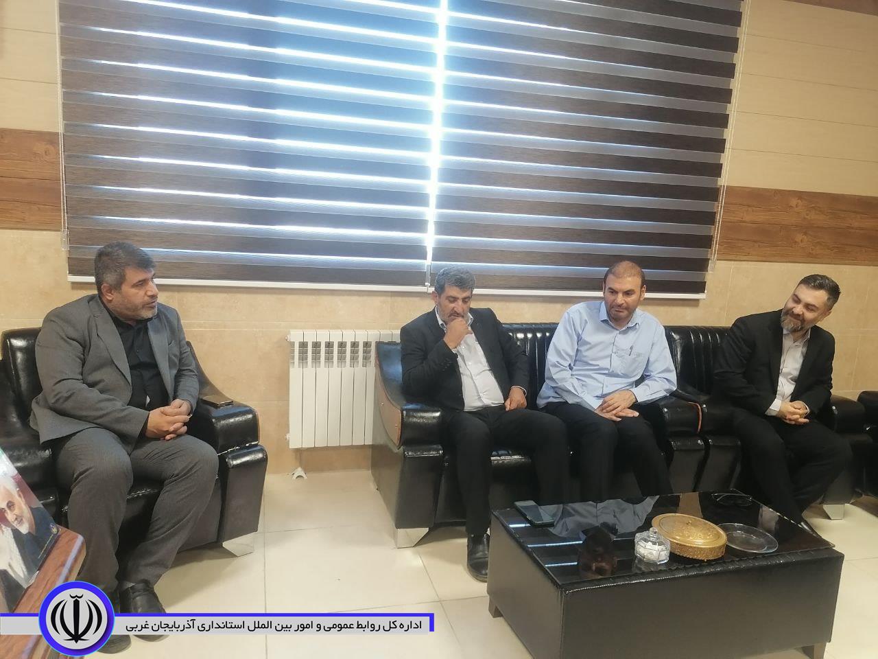 دیدار مسئولان سابق و جدید حراست شهرداری با فرماندار میرآباد
