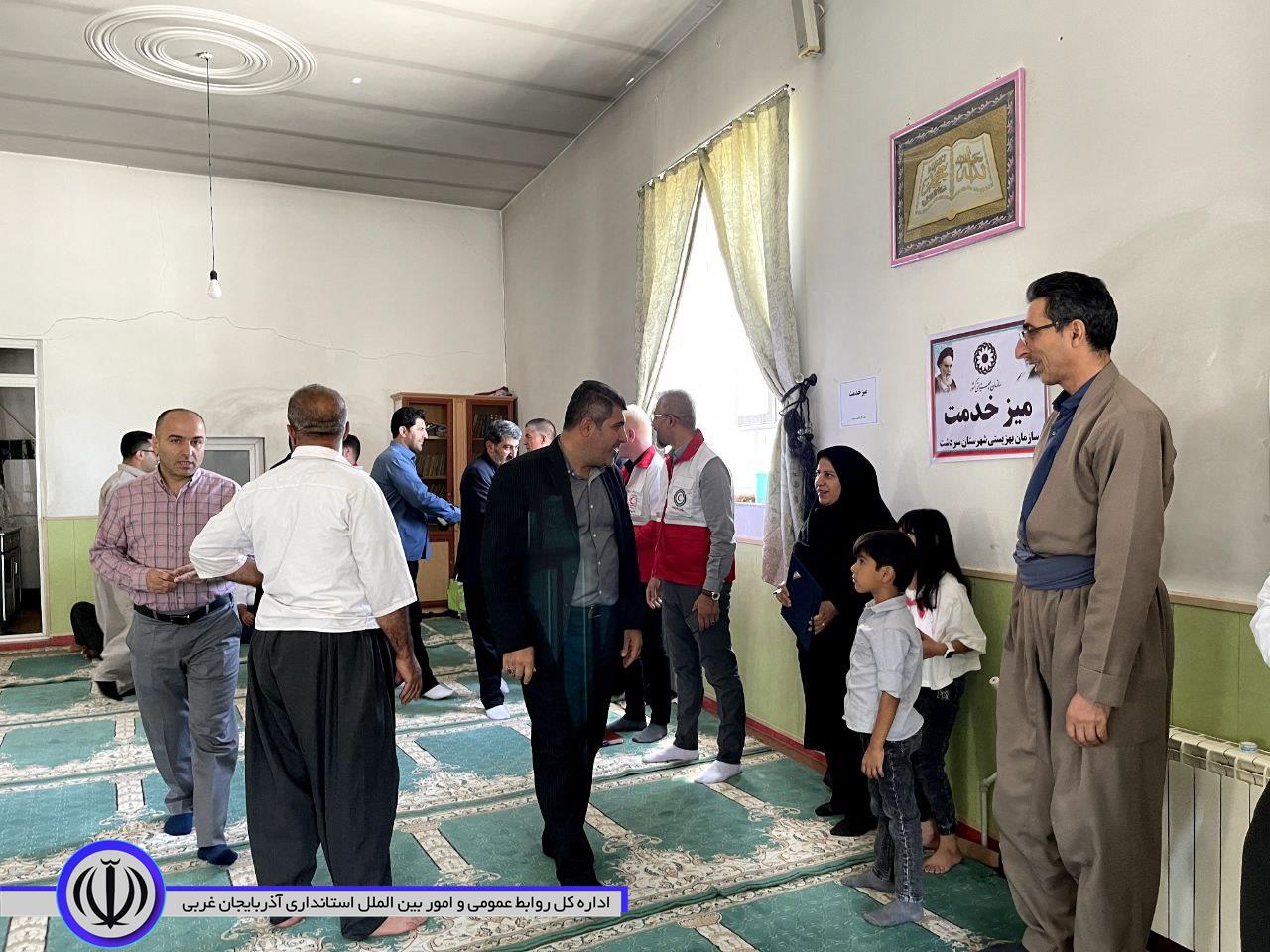 برپایی میز خدمت در نماز جمعه شهر میرآباد