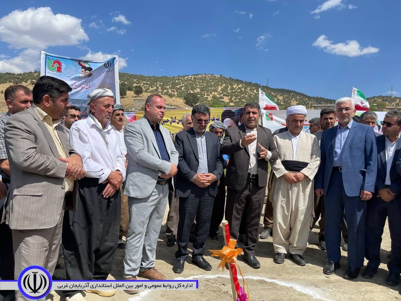 کلنگ زنی پروژه آسفالت مسیر روستای ولیو به نوآباد