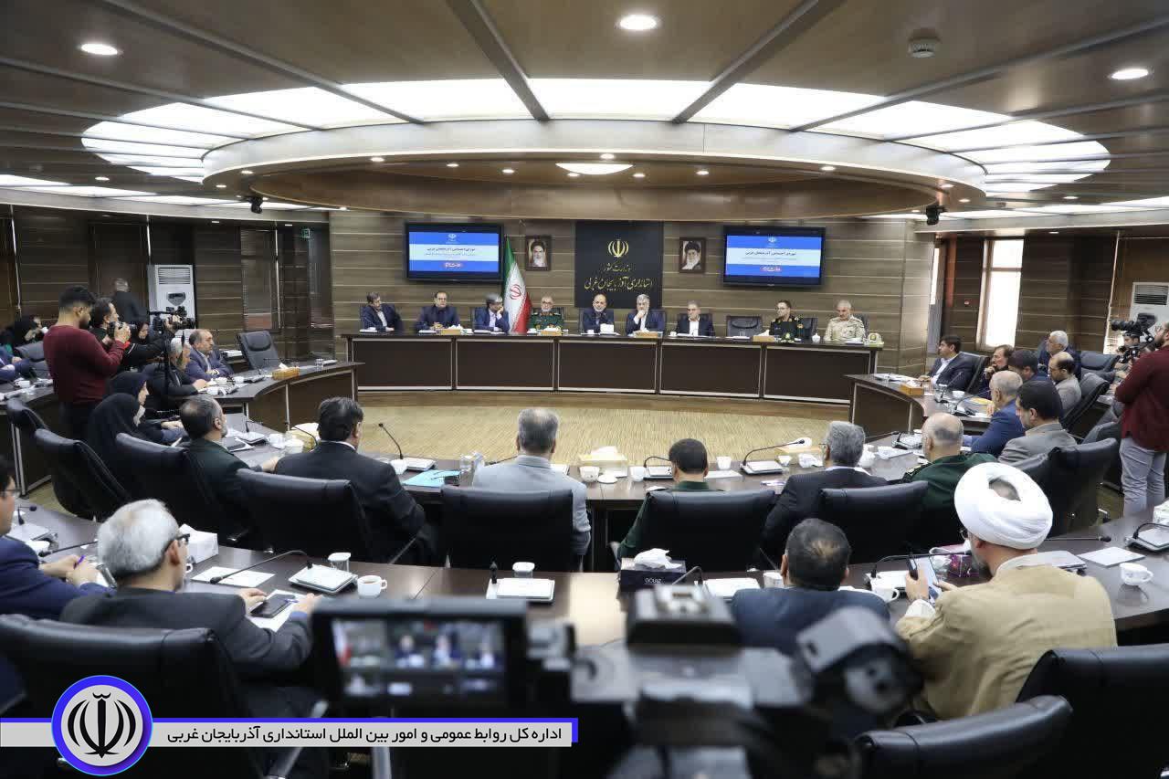 برگزاری جلسه شورای اجتماعی استان با حضور وزیر کشور و استاندار آذربایجان‌غربی