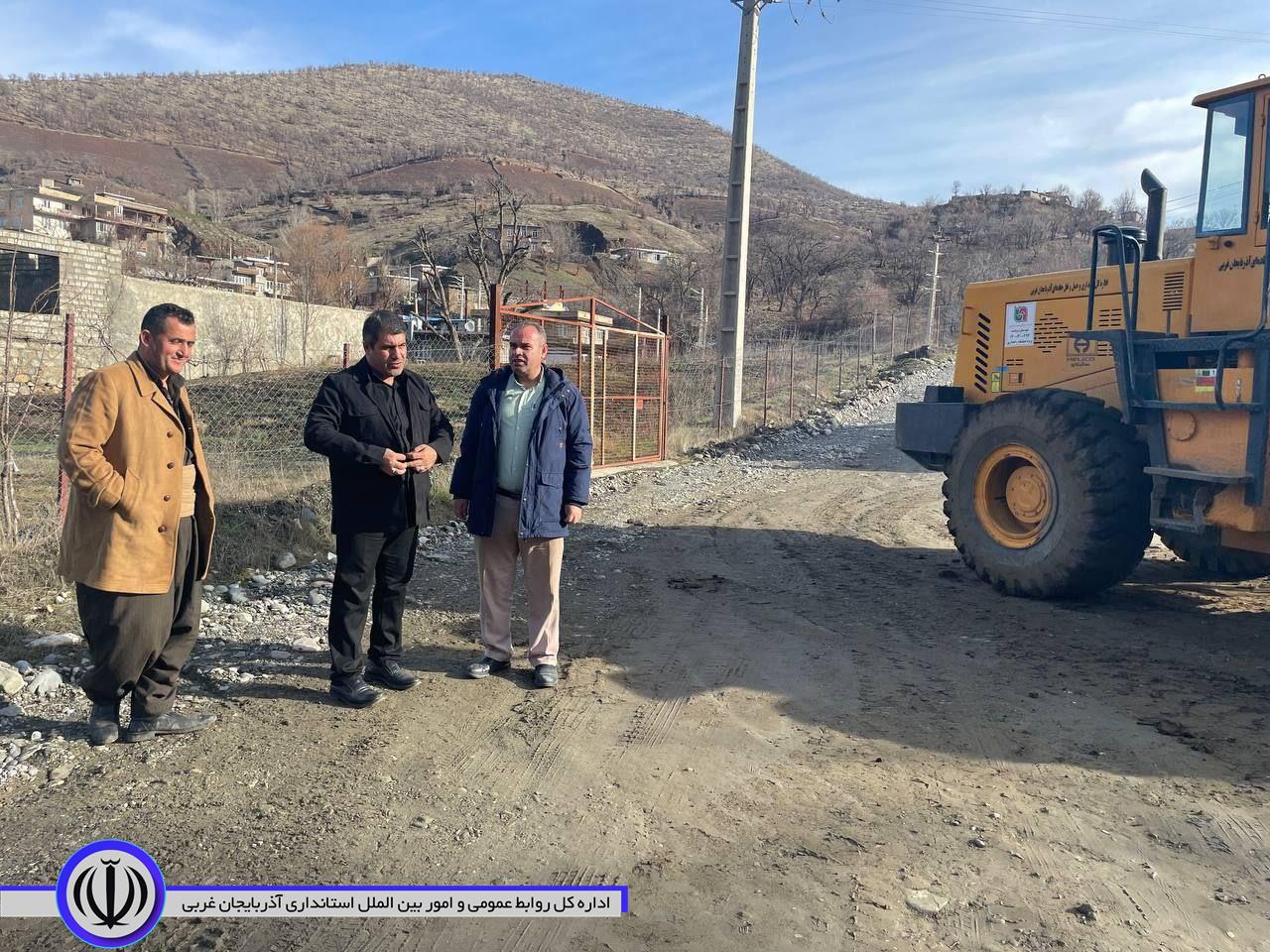 بازدید فرماندار میرآباد از مسیر راه ارتباطی روستای کانی زرد