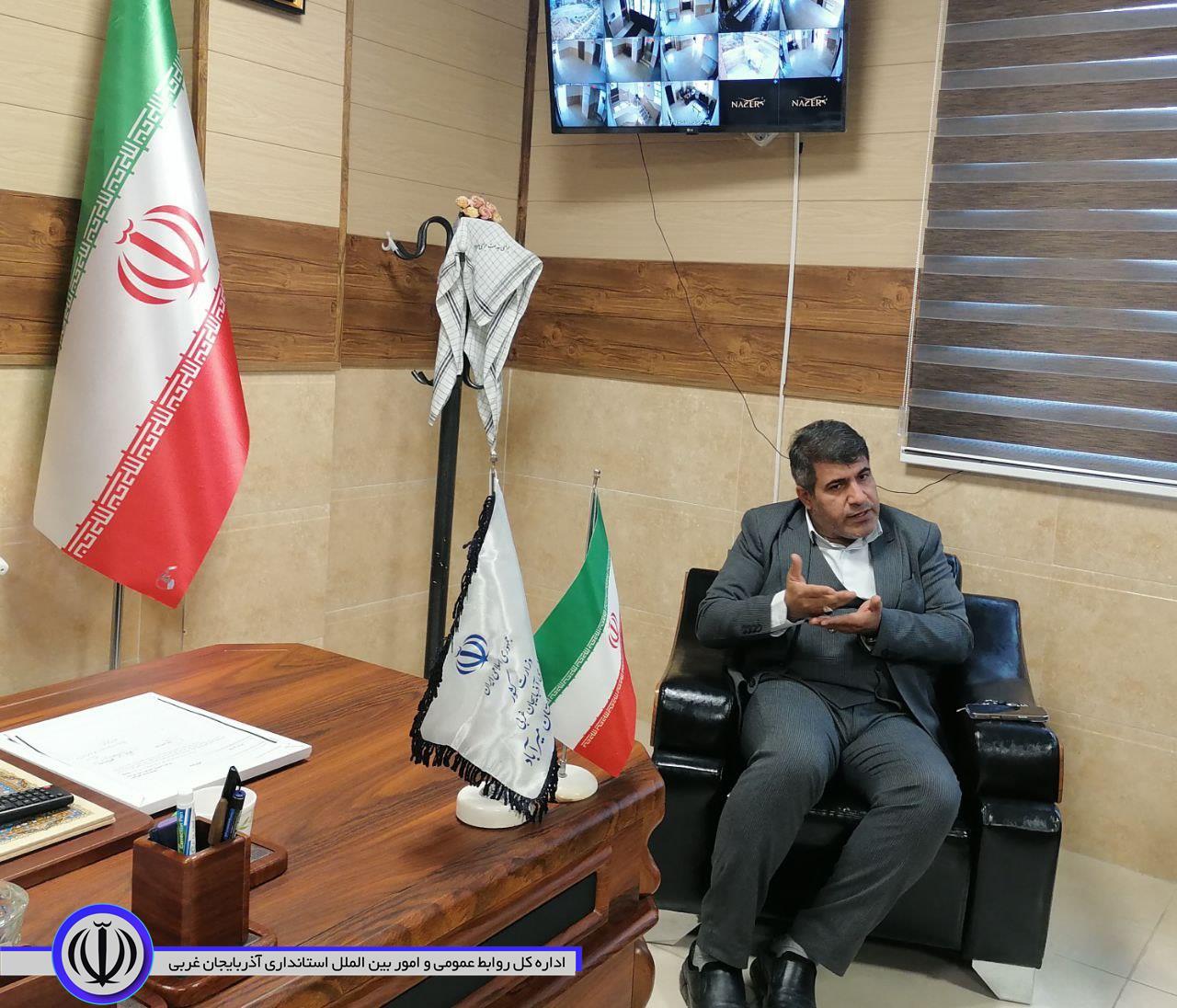 نشست هم اندیشی و توجیهی فرماندار میرآباد با متصدیان کافه رستوران های بین راهی شهرستان