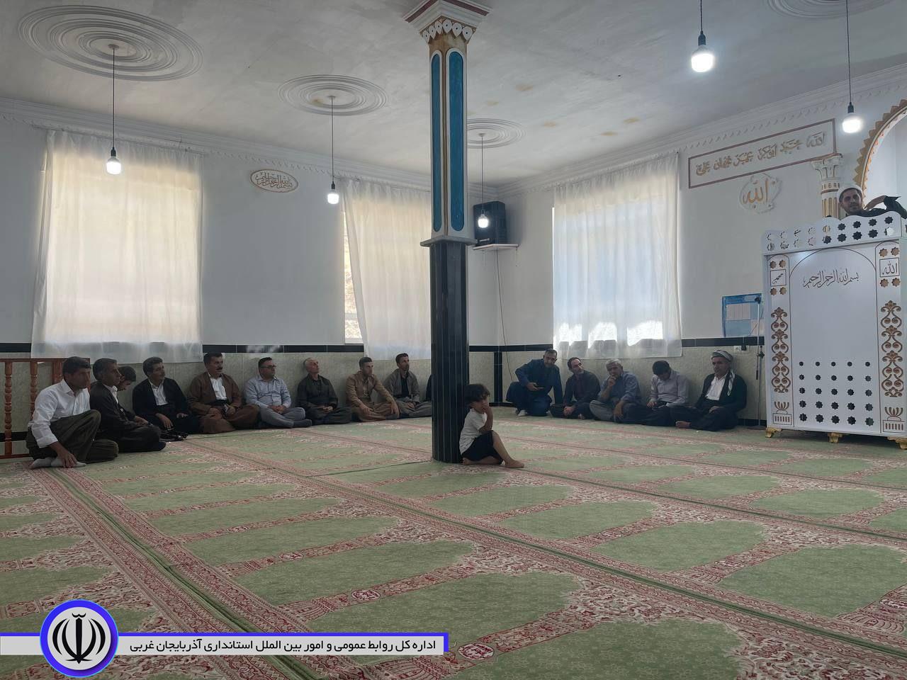 نشست فرماندار میرآباد با اهالی روستاهای ساوان جدید و قدیم
