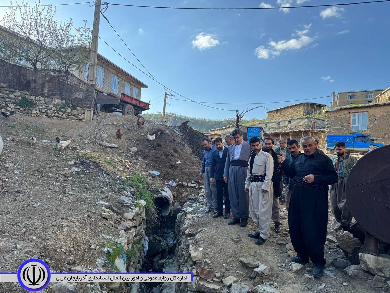حضور و بازدید میدانی فرماندار شهرستان میرآباد از روستای "سوستان"