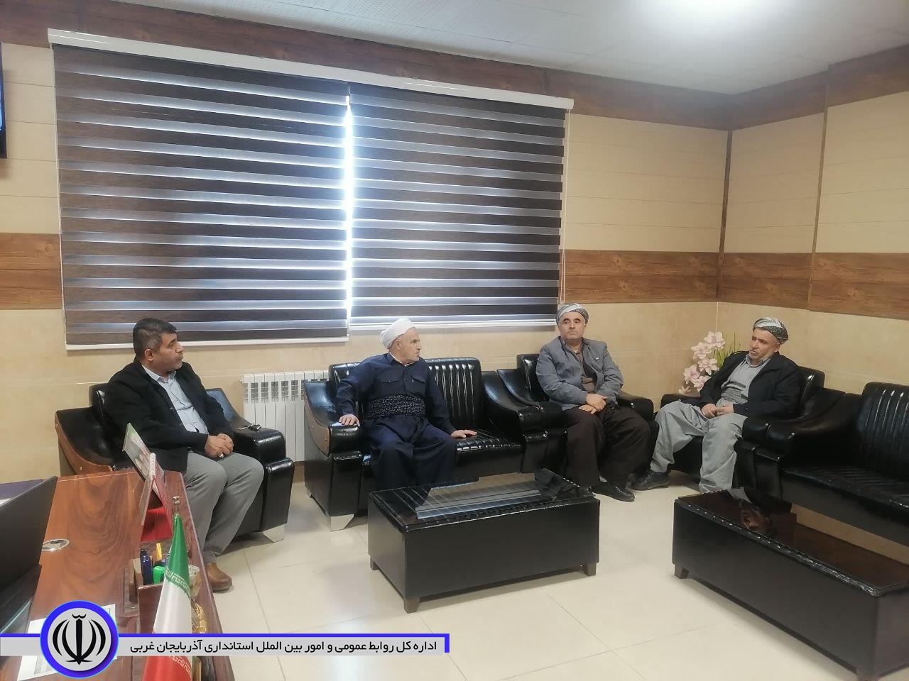 دیدار نوروزی امام جمعه و جمعی از روحانیون معزز شهرستان با فرماندار میرآباد