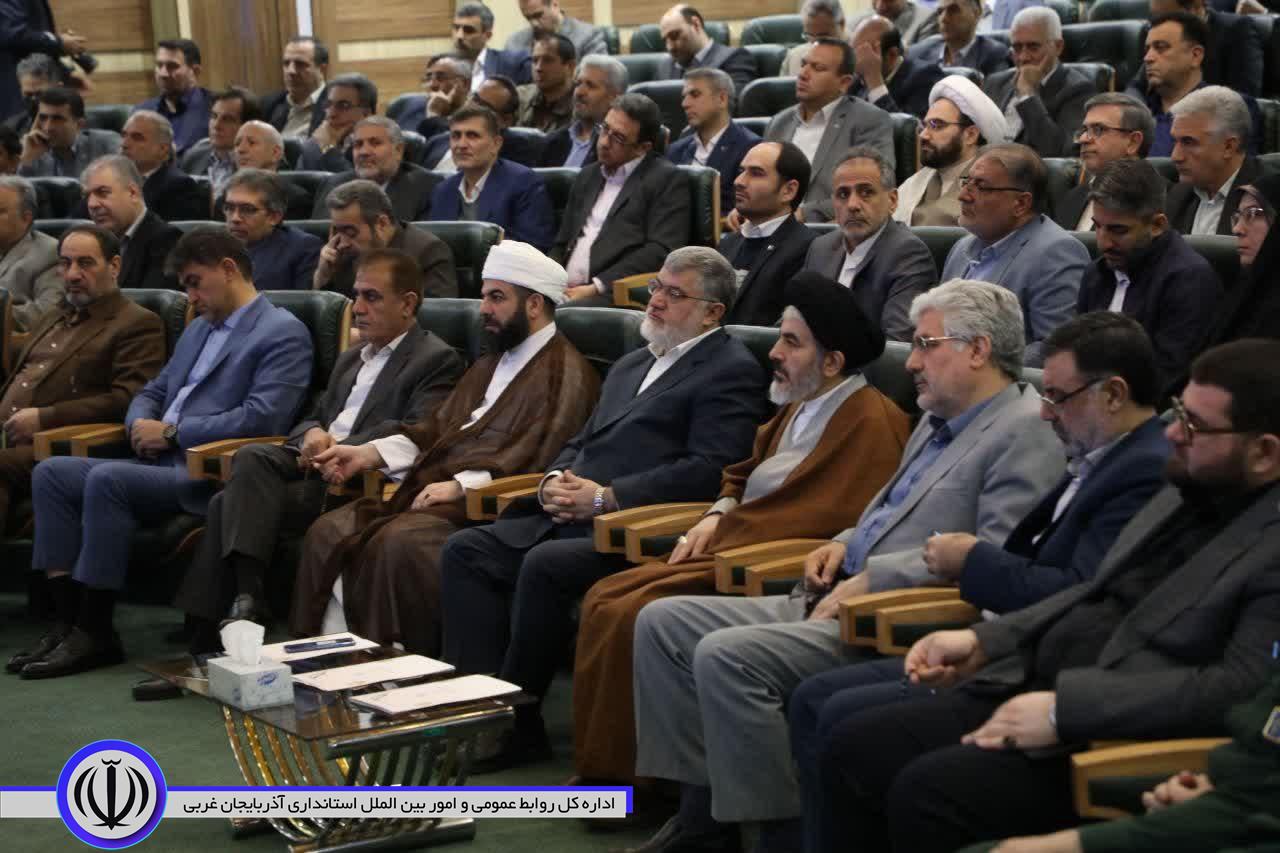 برگزاری جلسه شورای اداری استان به ریاست محمدصادق معتمدیان استاندار آذربایجانغربی
