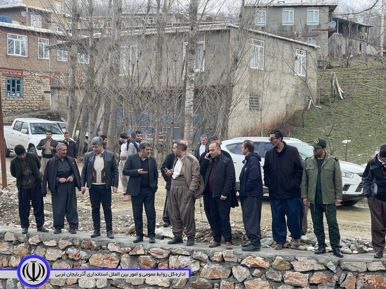 بازدید میدانی معاون فرماندار میرآباد از روستای مزرعه