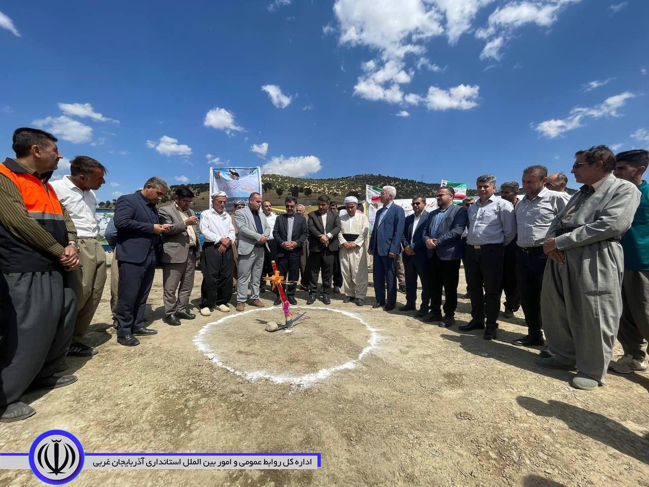 کلنگ زنی پروژه آسفالت مسیر روستای ولیو به نوآباد