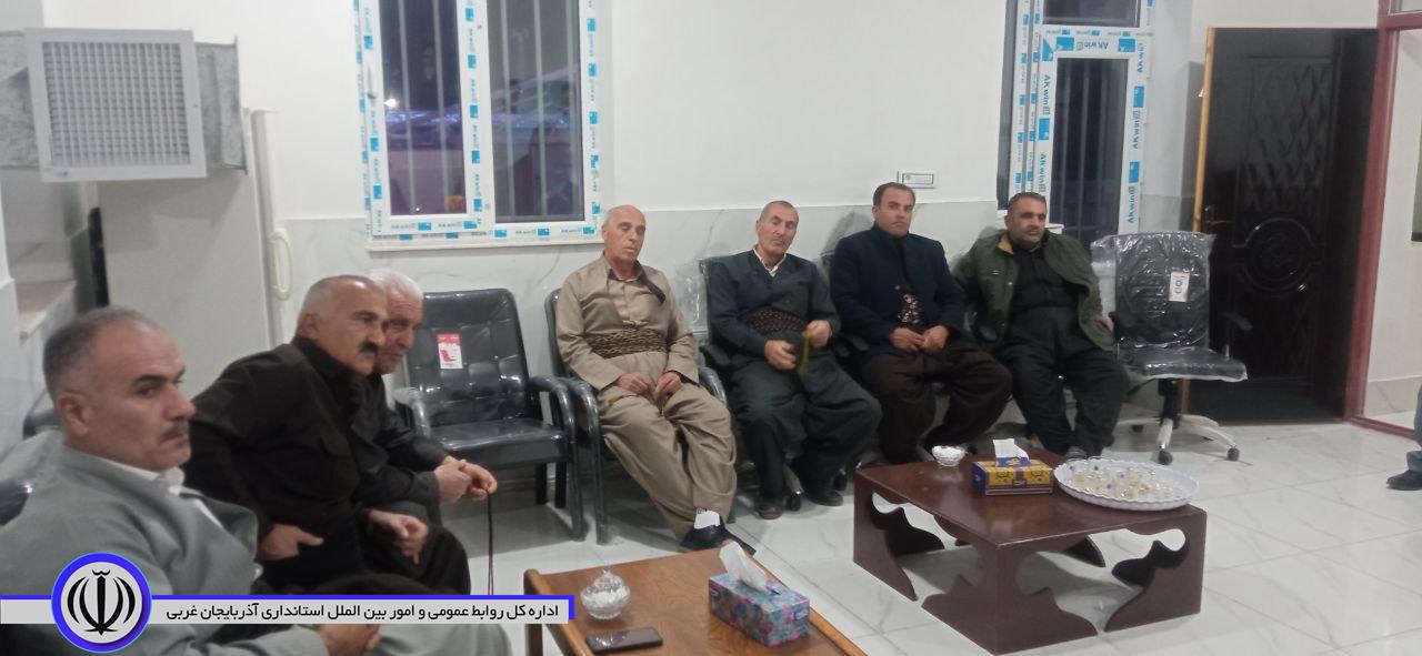 برگزاری نشست هم اندیشی سرپرست بخشداری زاب با جمعی از معتمدین روستای واوان