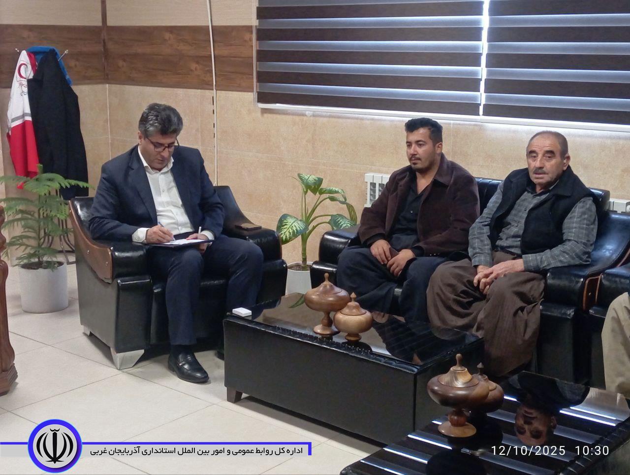 ملاقات مردمی و دیدار چهره به چهره فرماندار شهرستان میرآباد با شهروندان