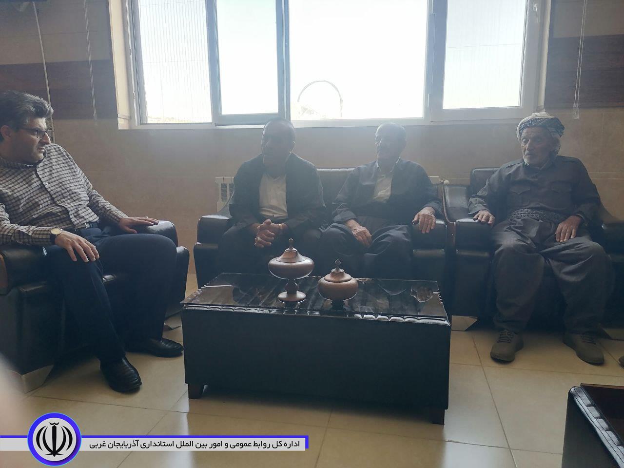 دیدار شورا و جمعی از اهالی روستای "شیلمان" با فرماندار میرآباد