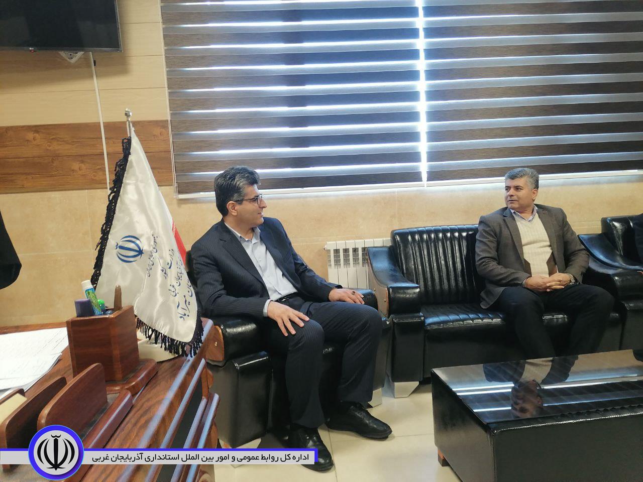 دیدار رئیس و کارکنان اداره آبفای شهرستان با سرپرست فرمانداری میرآباد