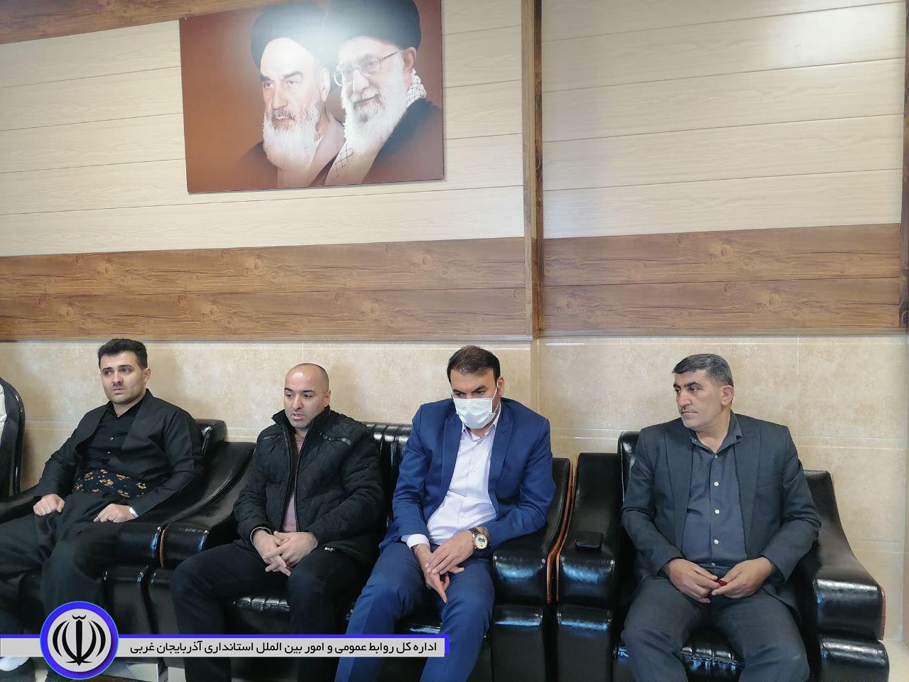 دیدار نوروزی شهردار، اعضای شورای اسلامی و کارکنان شهرداری میرآباد با فرماندار شهرستان