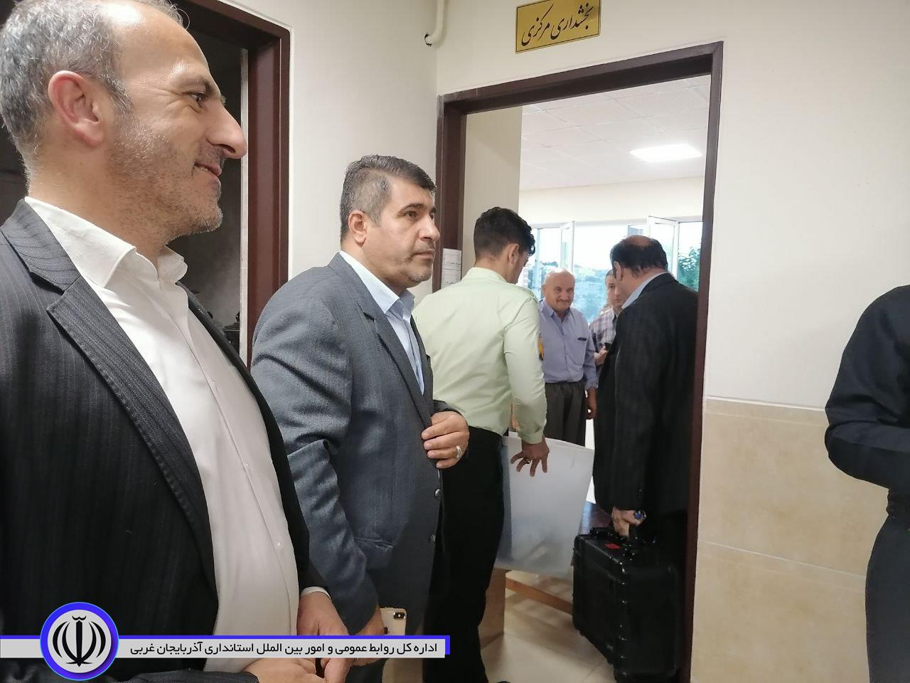 آغاز توزیع صندوقهای اخذ رای در فرمانداری شهرستان میرآباد