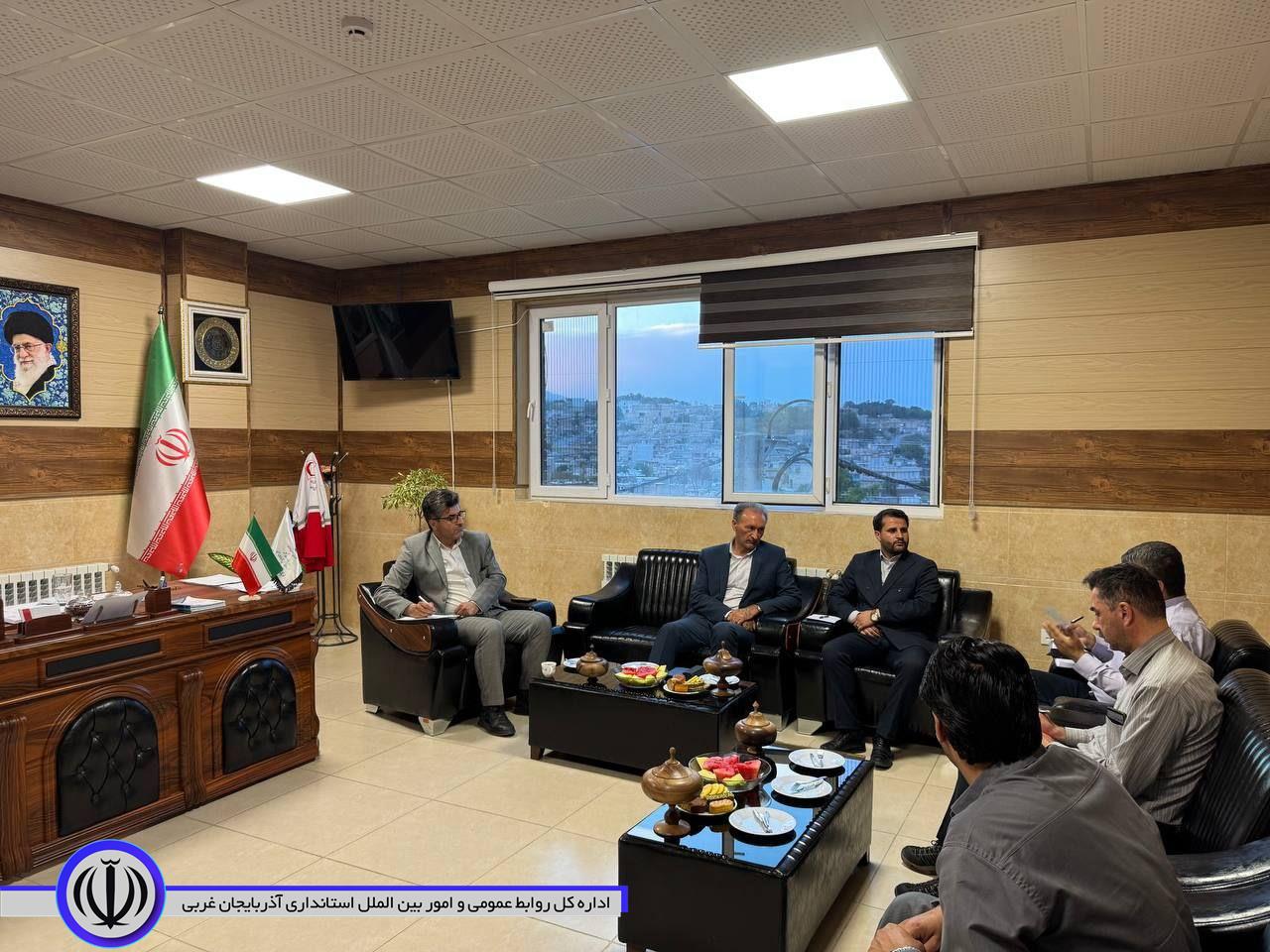 دیدار مدیرعامل شرکت آب و فاضلاب استان آذربایجان غربی با فرماندار میرآباد