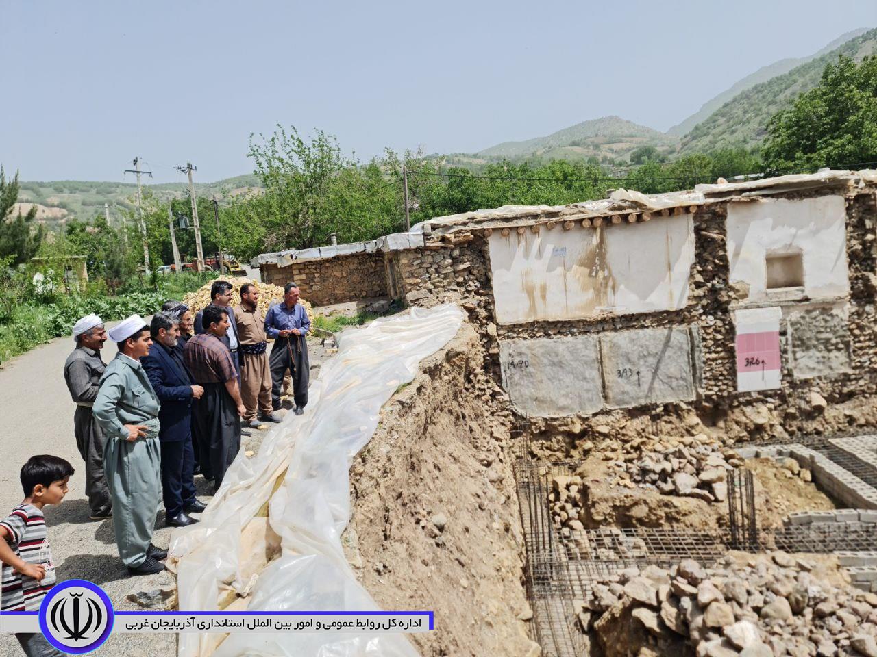 بازدید فرماندار میرآباد از روستای "گومان" و روستای "نیسک آباد"