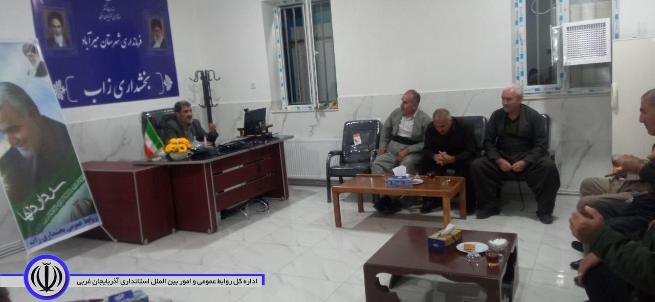 برگزاری نشست هم اندیشی سرپرست بخشداری زاب با جمعی از معتمدین روستای واوان
