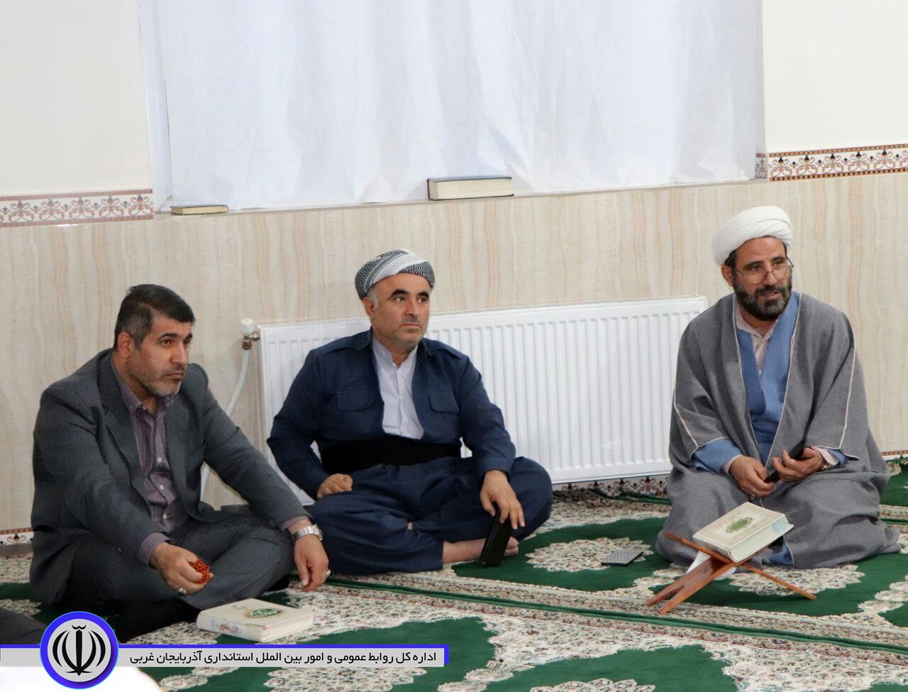 برگزاری ضیافت ساده روحانیون و ائمه جماعت شهرستان با حضور مسئولین و فرماندار میرآباد