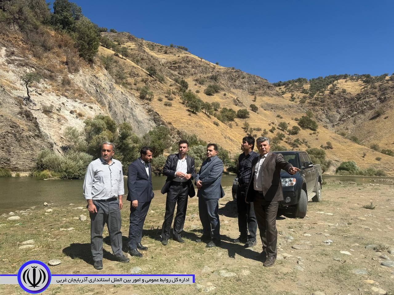 بازدید بخشداری مرکزی شهرستان میرآباد بهمراه معاونت فنی و مهندسی شرکت آب و فاضلاب استان از پروژه های تأمین آب شرب پایدار شهر میرآباد