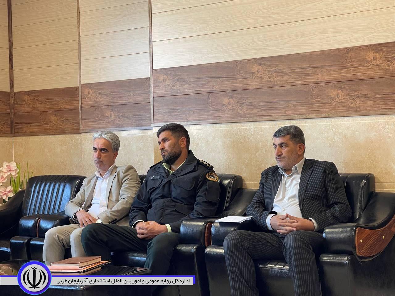 برگزاری جلسه هماهنگی و تبادل نظر در خصوص پیشگیری از وقوع حوادث و جرایم در چهارشنبه آخر سال و تعطیلات نوروزی