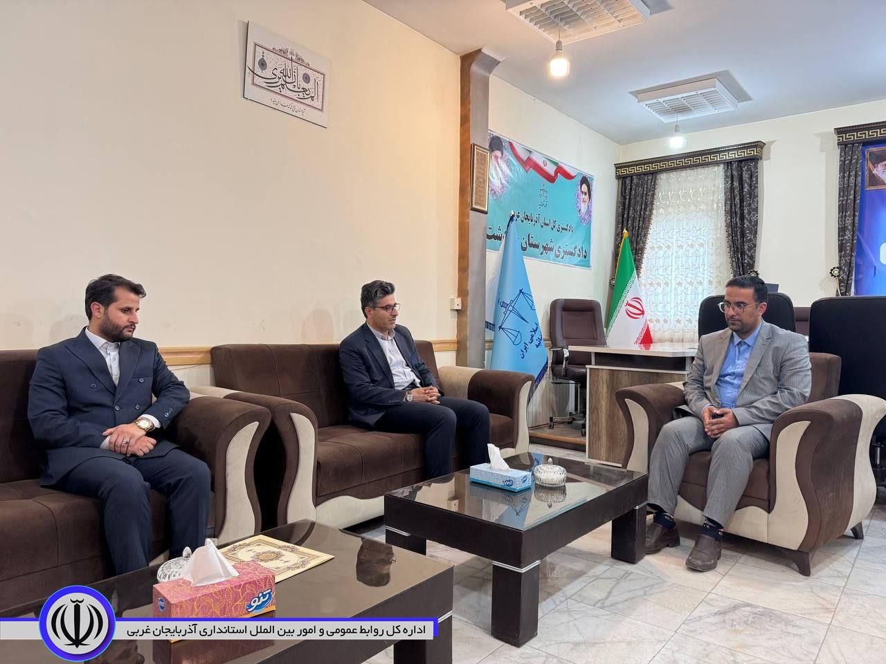 دیدار فرماندار شهرستان میرآباد با رئیس دادگستری و تبریک انتصاب ایشان