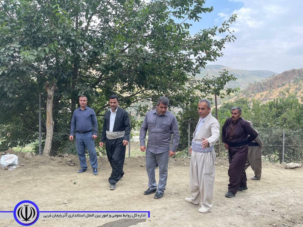 بازدید فرماندار از پروژه دیوار حائل سنگی و روستای کانی زرد