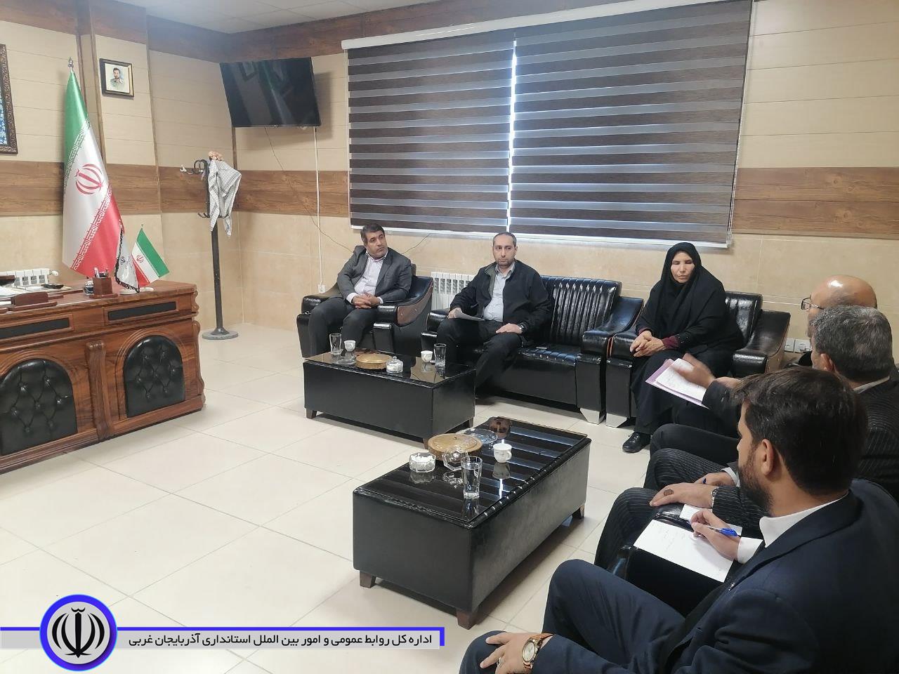 دیدارمعاون و کارشناسان دفتر روستایی و امور شوراهای استان آذربایجان غربی با فرماندار میرآباد