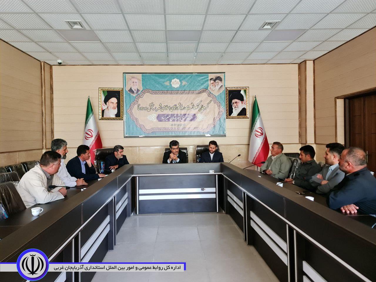 برگزاری مراسم نکوداشت روز شورای اسلامی و تجلیل از اعضای شورای اسلامی منتخب شهرستان