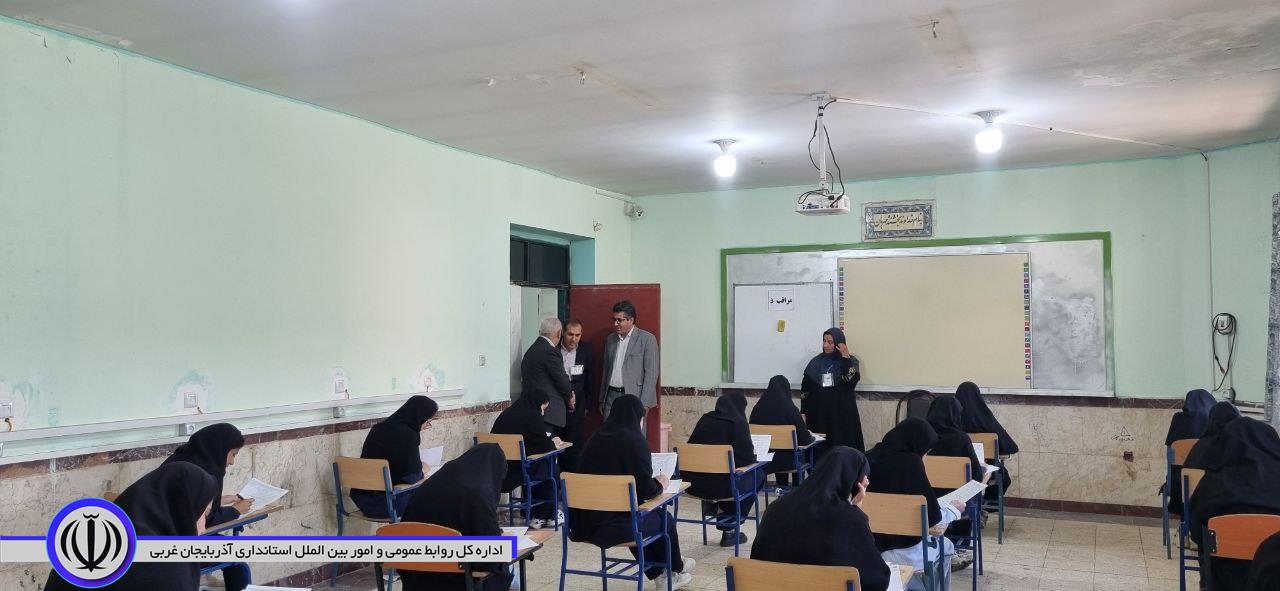 بازدید فرماندار میرآباد از محل برگزاری امتحانات نهایی شهرستان