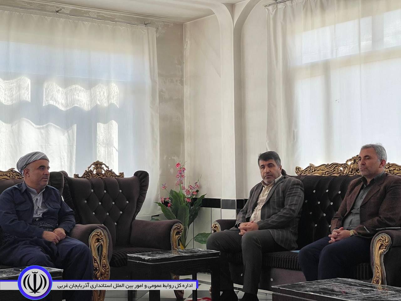 دیدار فرماندار میرآباد و جمعی از مسئولین با امام جمعه