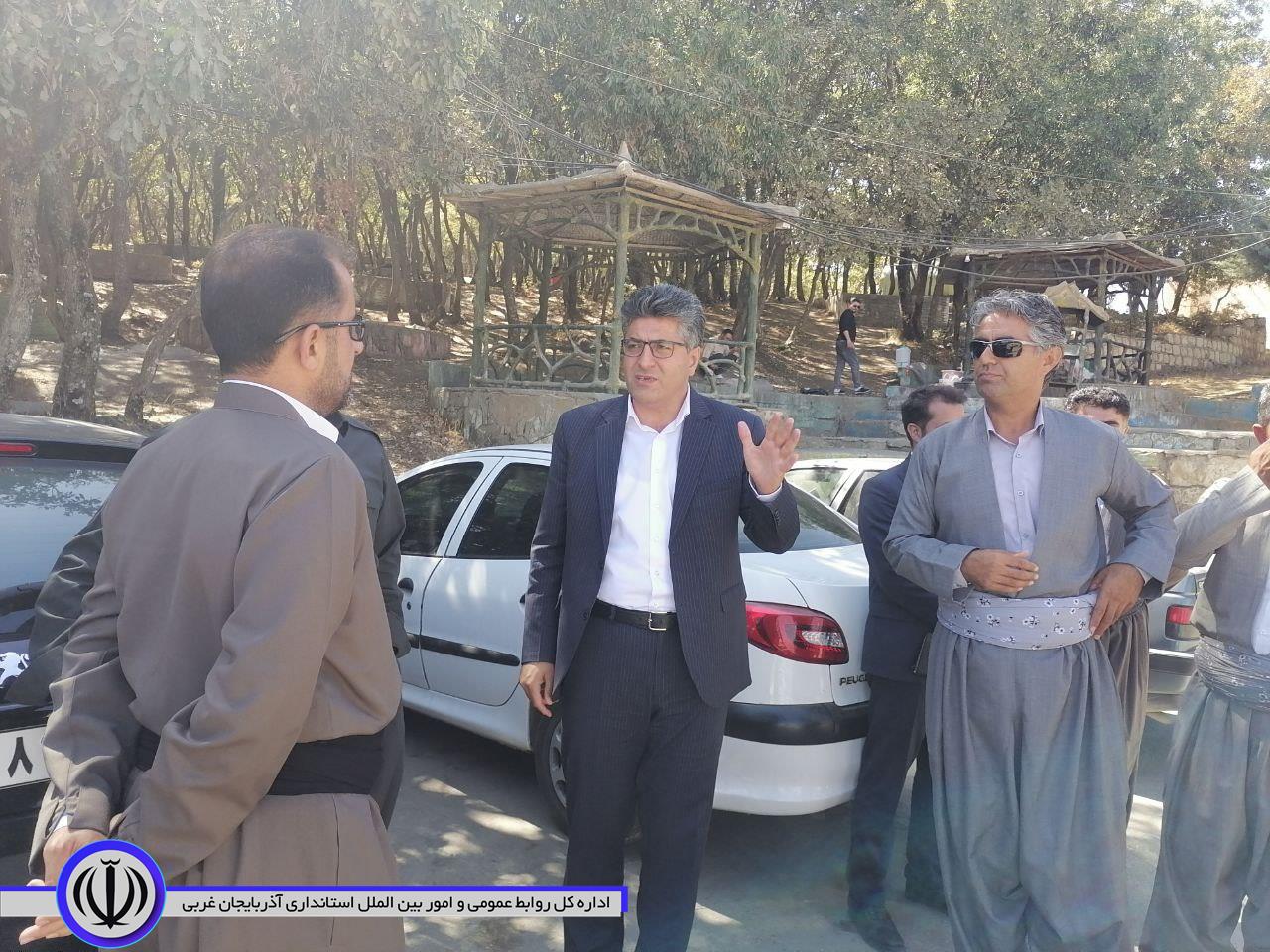 بازدید فرماندار میرآباد از مکان های پیشنهادی جهت برگزاری جشنواره انگور سیاه