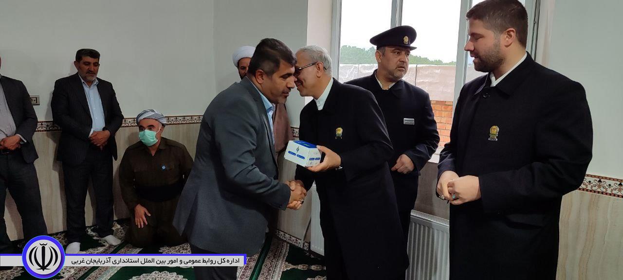 برگزاری مراسم معنوی محفل انس با قرآن و آئین پرچمگردانی پرچم متبرک رضوی