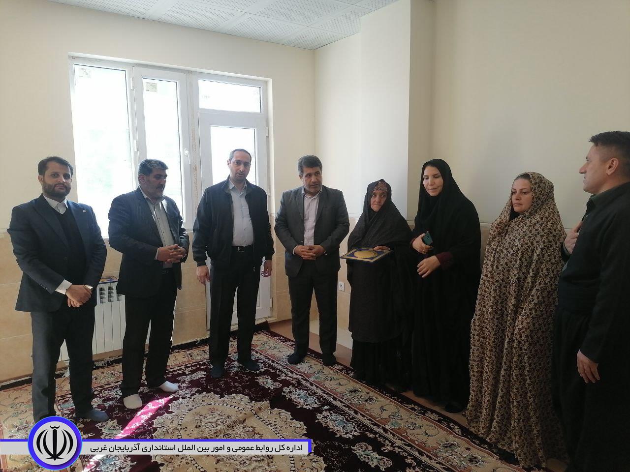 دیدار و تجلیل از خانواده شهید "علی اسحاقی"